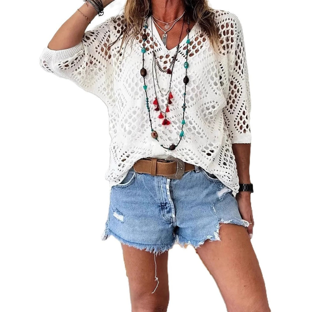 ✨✨Women's Bohemian-Inspired Beige Crochet Top with V-Neck